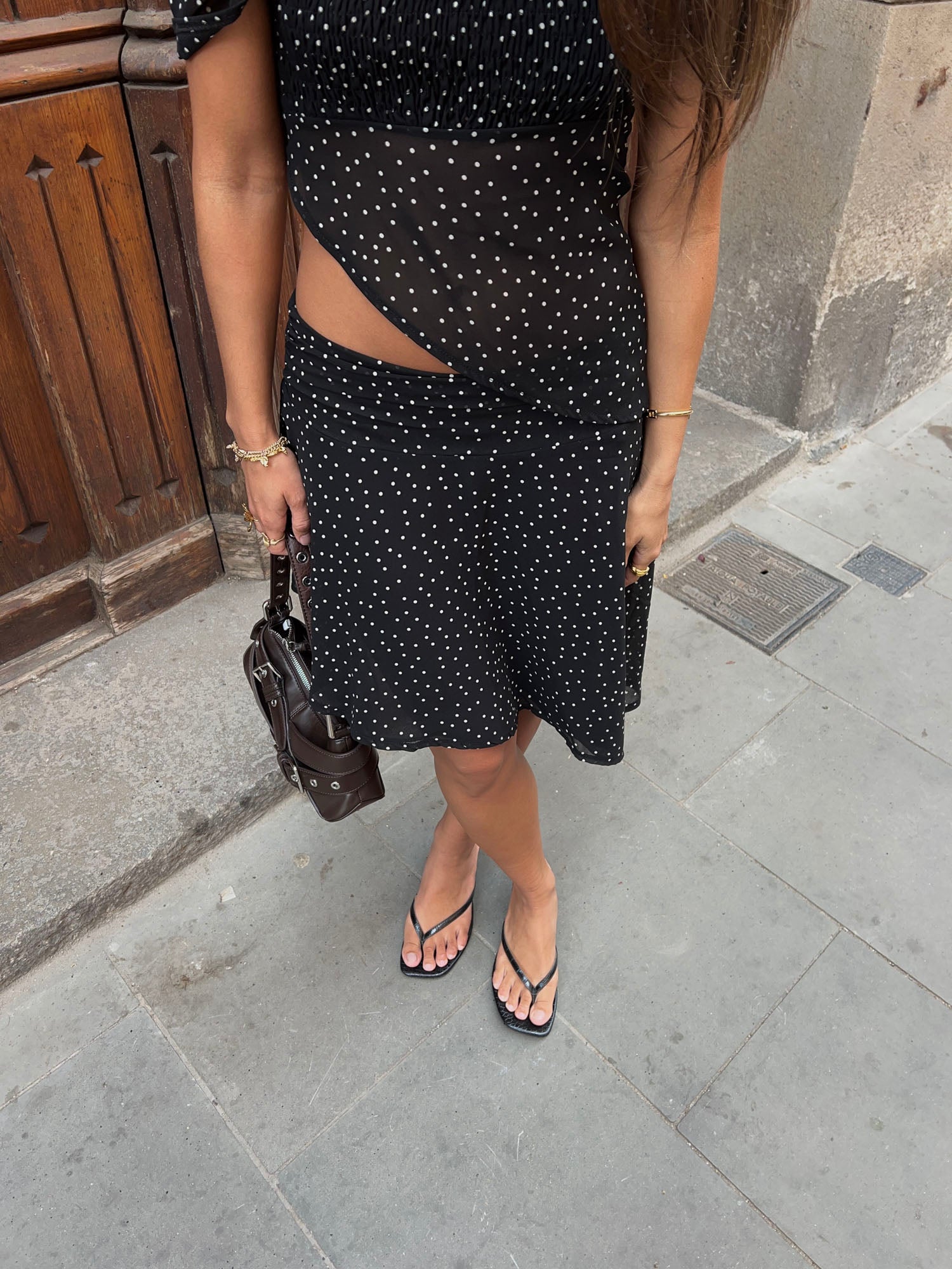 Lyanne asymmetrische rok met polka -stippen - zwart/wit